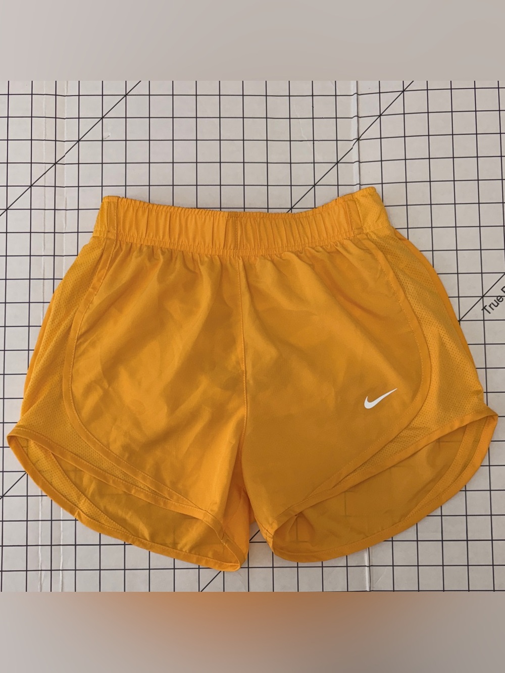 Nike Tempo Dri-FIT Women’s XS Gold Running Shorts Built In Brief Athletic